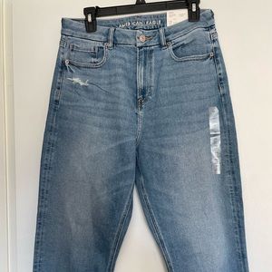 New with tags- American Eagle - Curvy mom Jean size 10